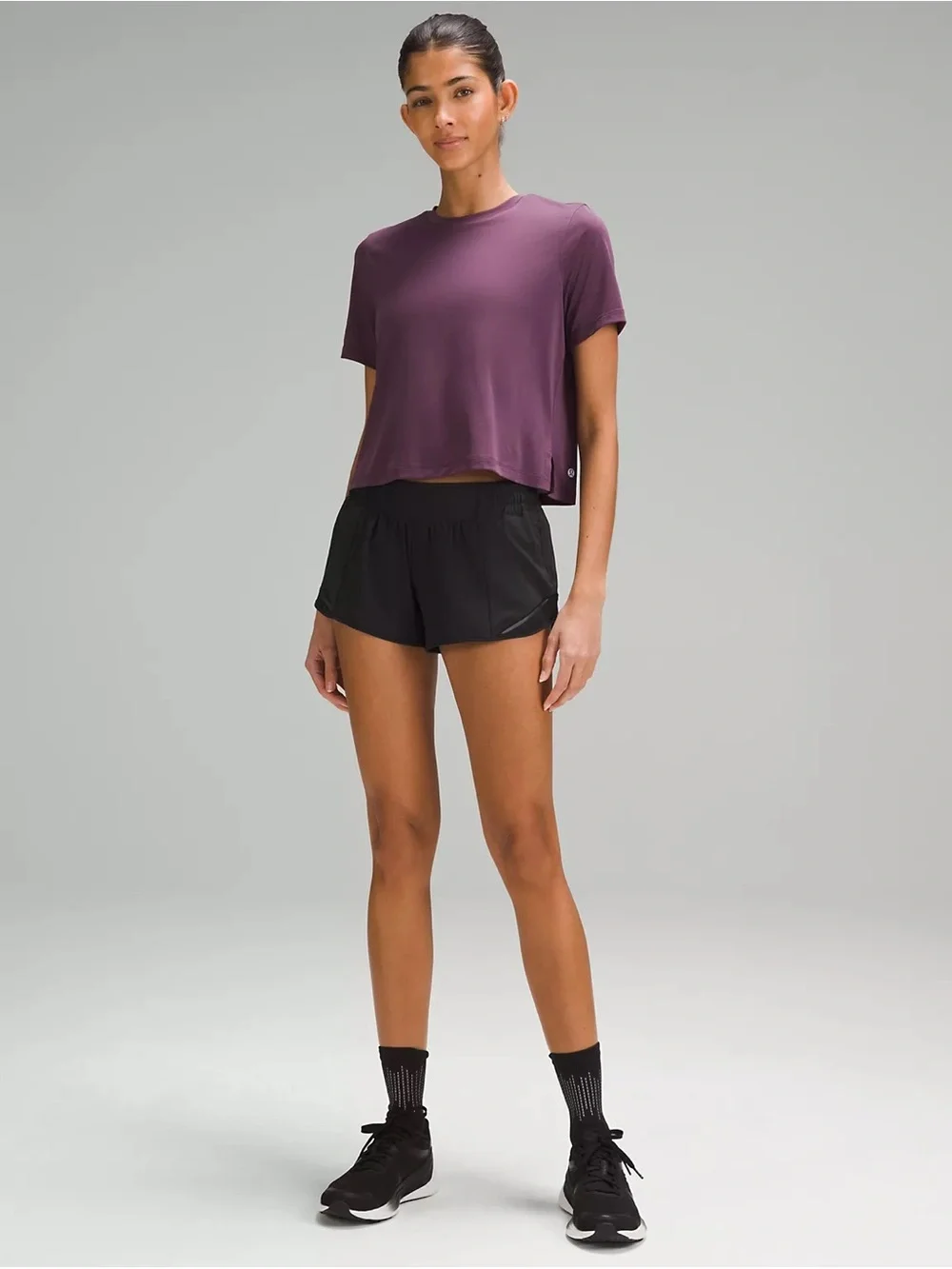 Lululemon Hotty Hot Shorts - Picture 7 of 8
